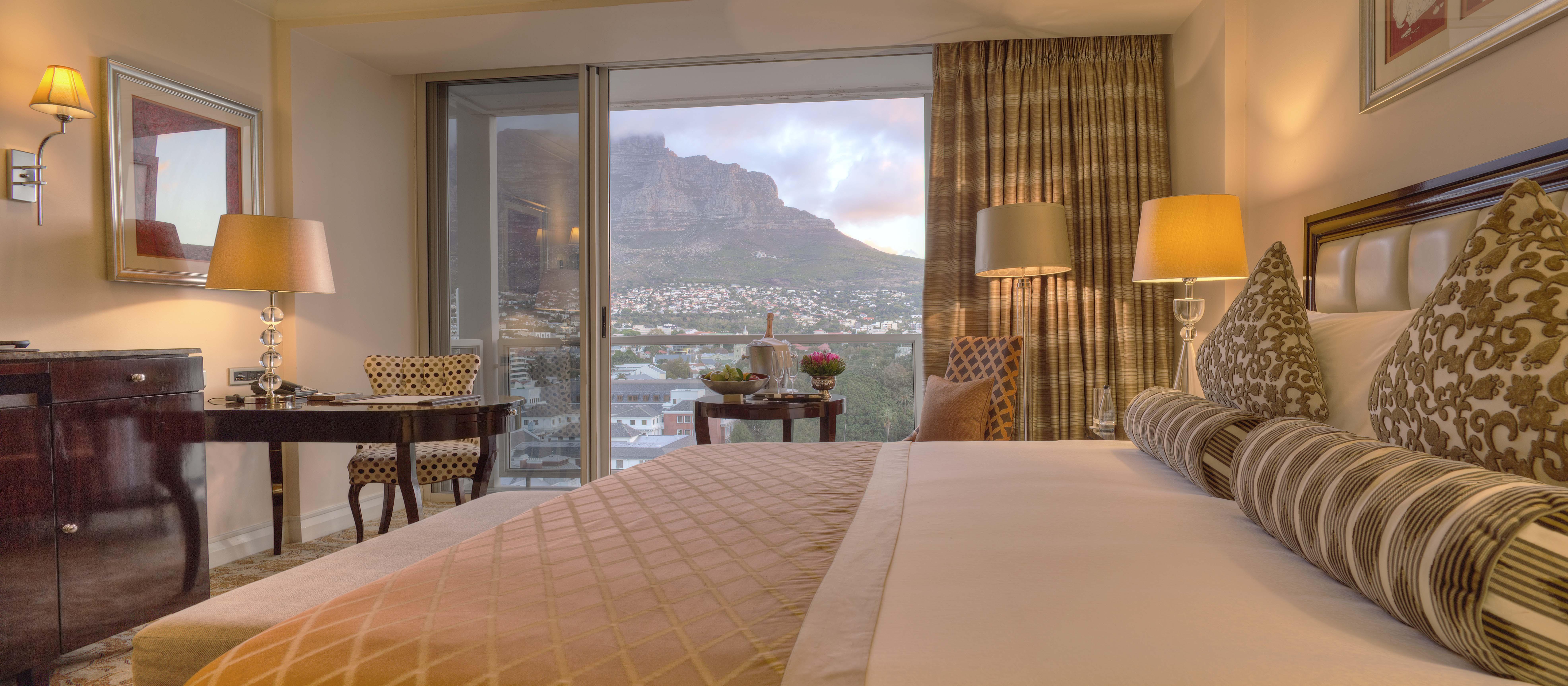 Taj Cape Town Hotel Exterior photo