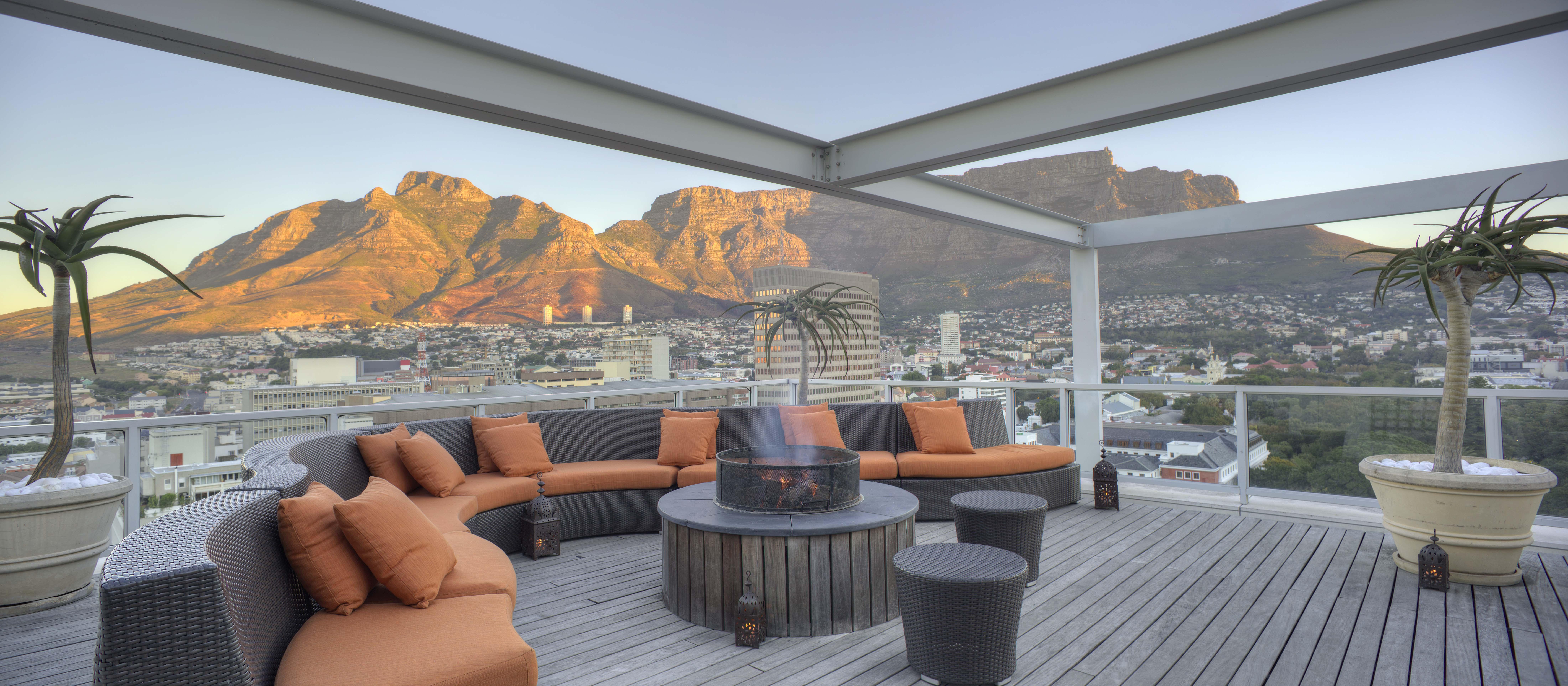 Taj Cape Town Hotel Exterior photo